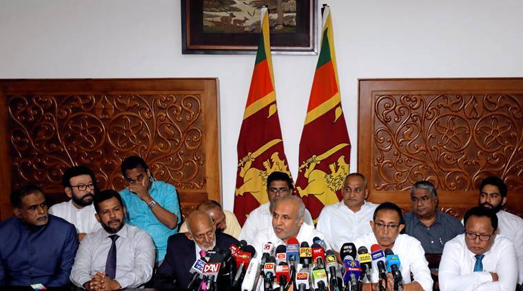 श्रीलंकाका सबै मन्त्रीले दिए सामूहिक राजीनामा