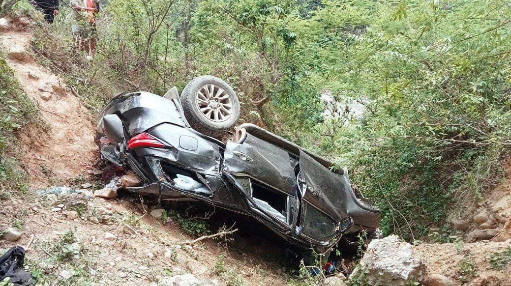बझाङमा गाडी दुर्घटनामा २ जनाको मृत्यु, ३ जना गम्भीर घाइते
