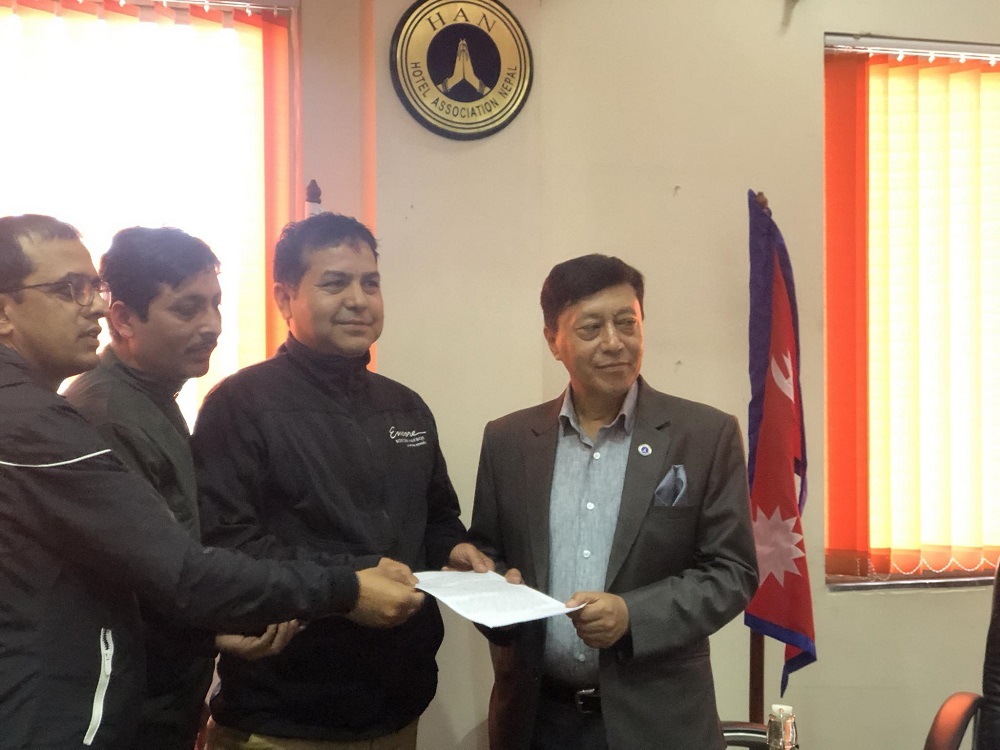 आफ्ना माग पुरा नगरे होटल तथा पर्यटन श्रमिक आन्दोलनमा होमिने