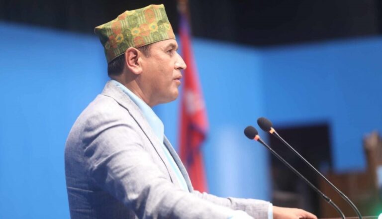 गृहमन्त्रीको राजीनामा माग पूर्वाग्रहपूर्ण : रामहरि खतिवडा