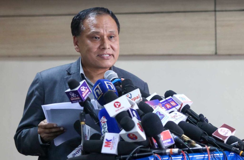 घिसिङ र शाक्यको रिट हेर्दाहेर्दैमा