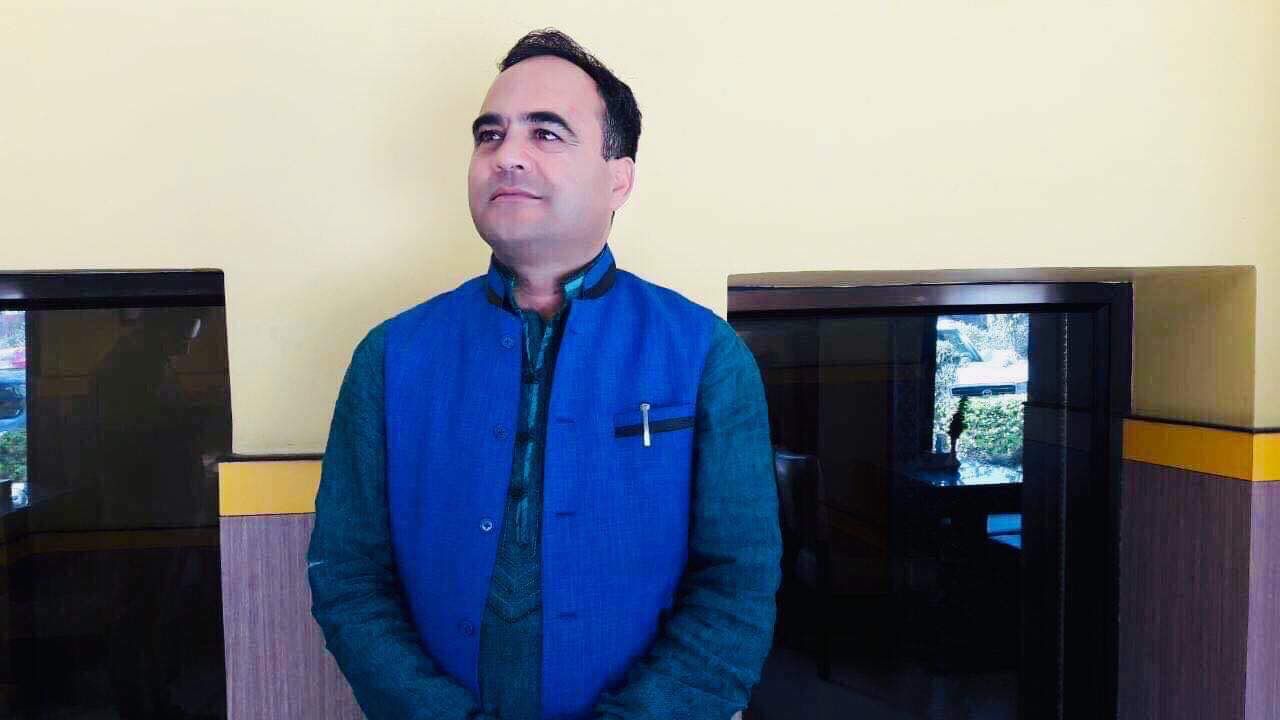 नैनसिंह महरलाई महामन्त्री उम्मेदवार बनाउने डडेल्धुरा कांग्रेसको निर्णय