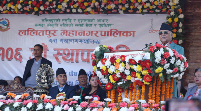 नगर प्रहरी आउँदा सरसामान लुकाएर भाग्नुपर्ने आतङ्क ठीक होइन : प्रधानमन्त्री ओली