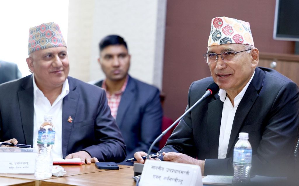 बजेटका लक्ष्य पूरा गर्न अर्थमन्त्री पौडेलको निर्देशन