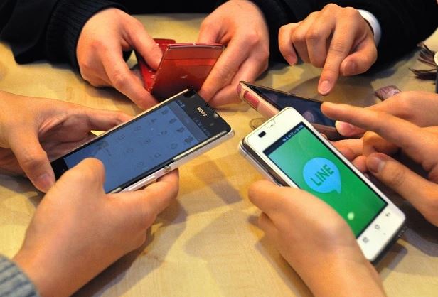 जापानमा अब २ घन्टा भन्दा बढी स्मार्टफोन चलाउन नपाइने