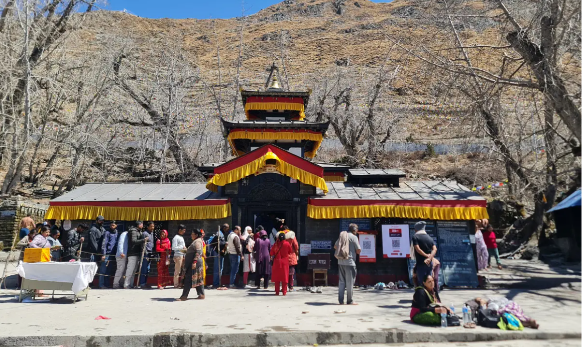 चारदिने बिदामा मुक्तिनाथमा भक्तजनको अभूतपूर्व भीड, व्यवस्थापनमा चुनौती