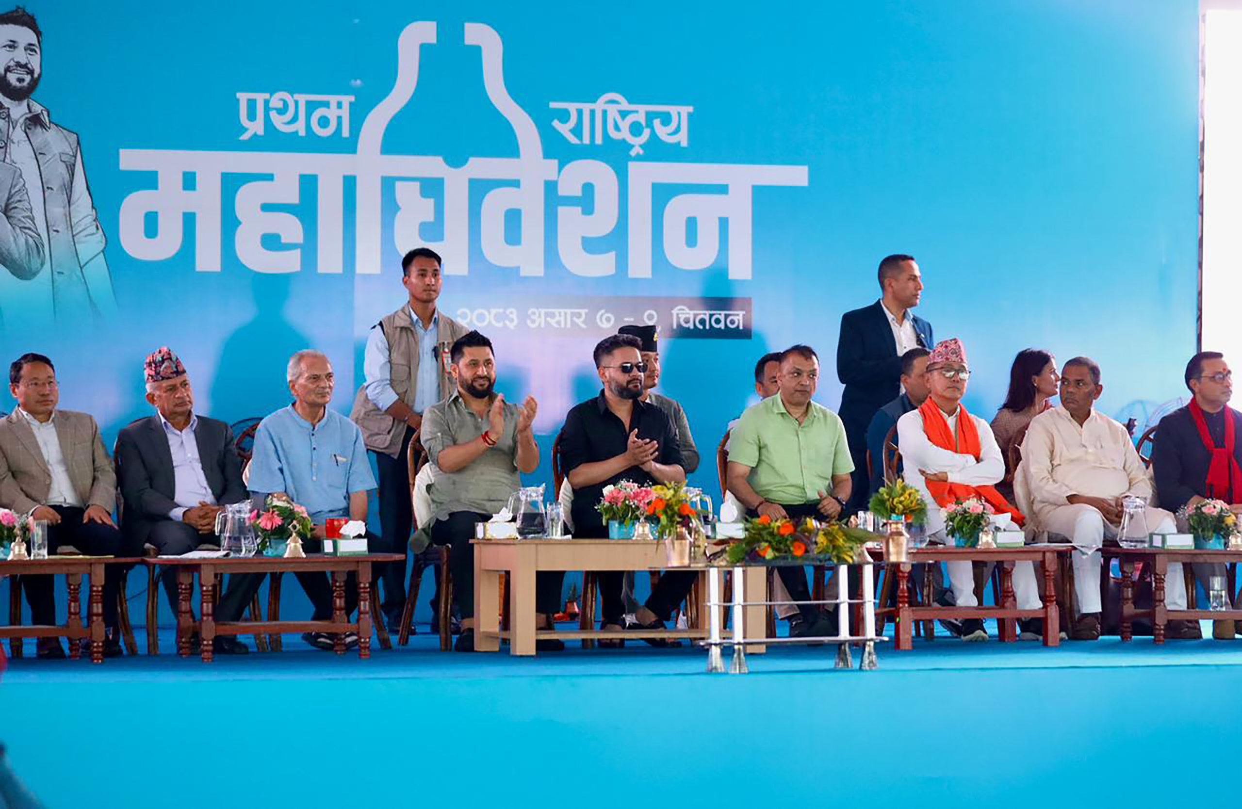 ‘आफ्ना नेतालाई भगवान् नबनाउनुस्’ : रास्वपाका कार्यकर्तालाई गगन थापाको सुझाव