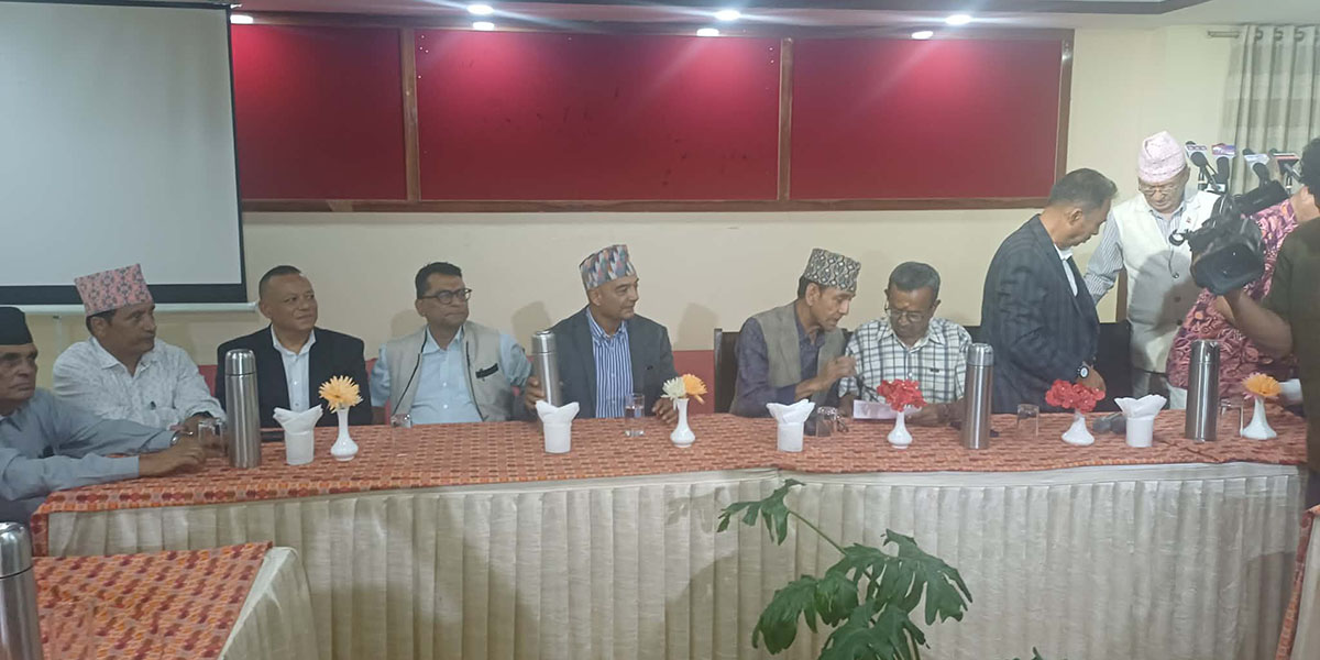 राजेन्द्र लिङ्देनको नेतृत्वप्रति असन्तुष्टि, राप्रपाका १८३ जनाको राजीनामा
