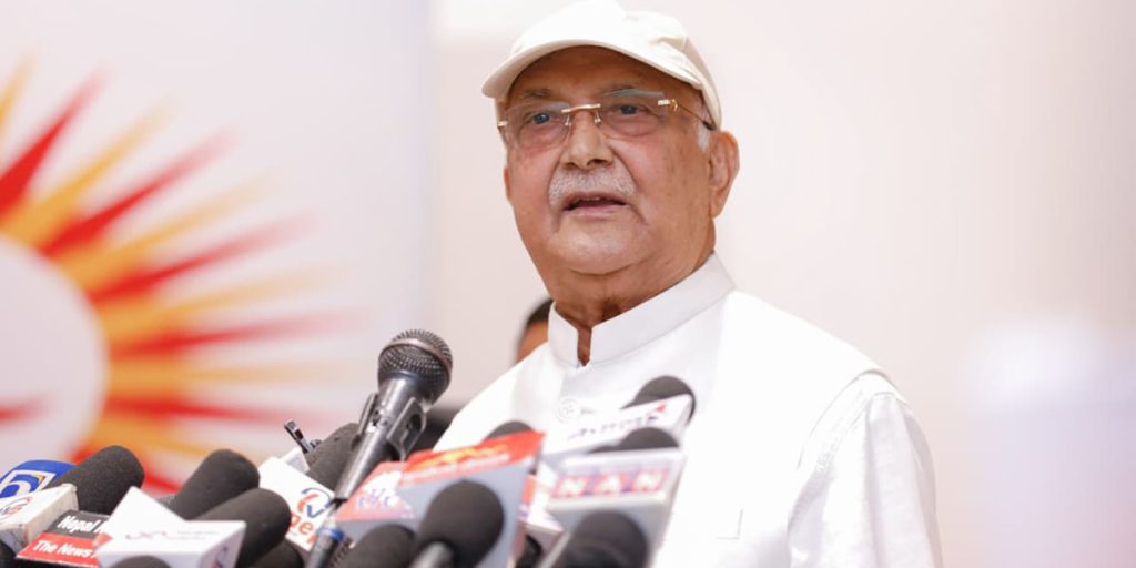 जति प्रहार गरे पनि ढल्दिनँ : ओली