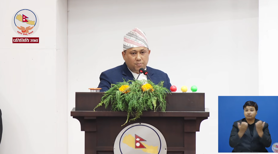 प्रधानमन्त्रीको सीमा सम्बन्धी अभिव्यक्तिको परराष्ट्रमन्त्रीको बचाउ, कूटनीतिक वार्ताबाट समाधान खोज्ने सरकारको भनाइ