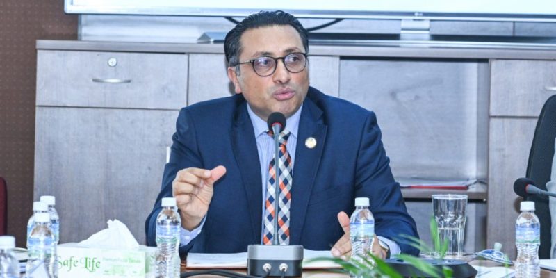 वैदेशिक सहायता घट्दैछ, निजी पुँजीमा जानुपर्छ : अर्थमन्त्री
