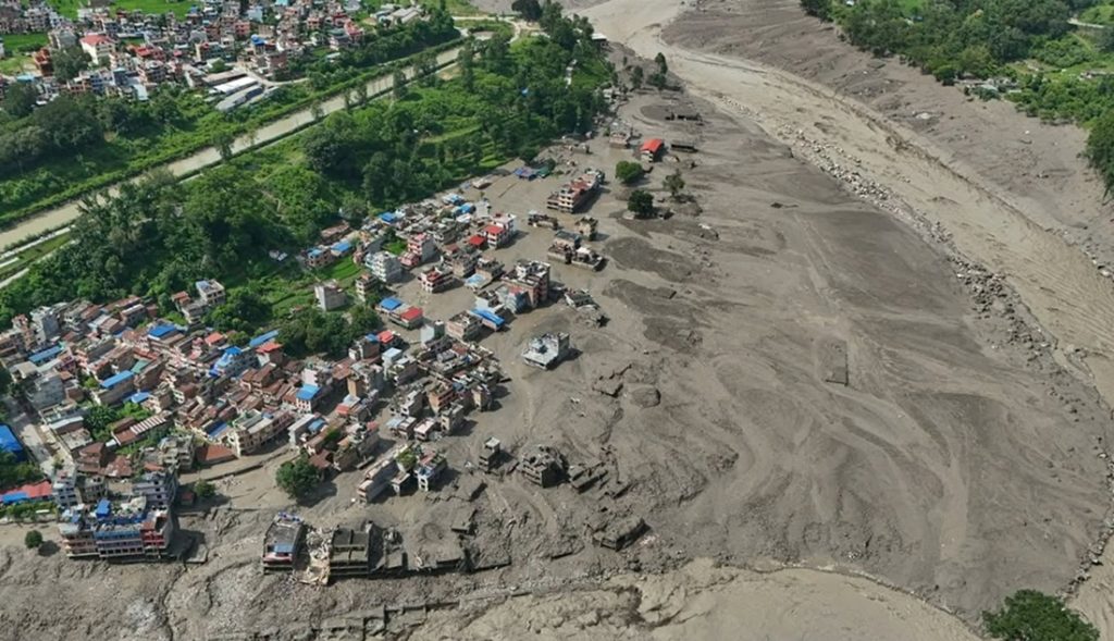 भोटेकोसी बाढीपीडितको बस्ती स्थानान्तरणका लागि जग्गा खोज्न १३ सदस्यीय समिति गठन