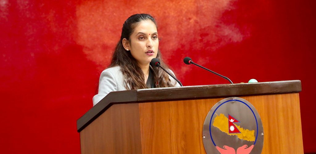 महिला–पुरुषबीच विभाजन गर्ने सरकारी नीति छैन : मन्त्री सिता बादी