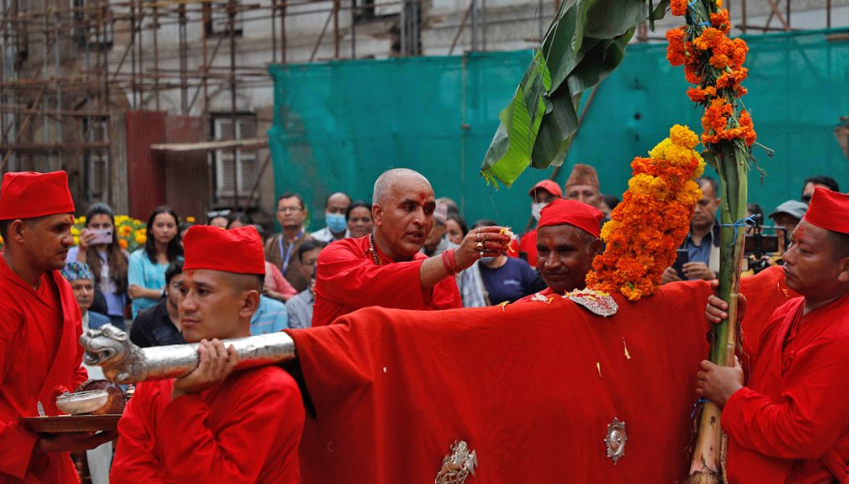 बडादशैंको सातौँ दिन आज फूलपाती भित्र्याइँदै, कालरात्रि देवीको पूजा गरिँदै
