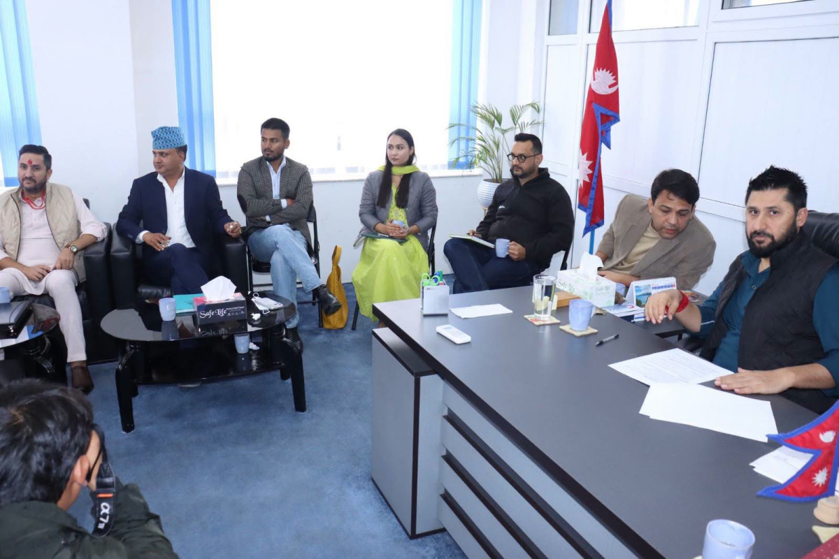 न्यायाधीश विवादको निकास संसद्बाट खोज्ने रास्वपाको निष्कर्ष, महाअभियोगको विकल्पमा छलफल
