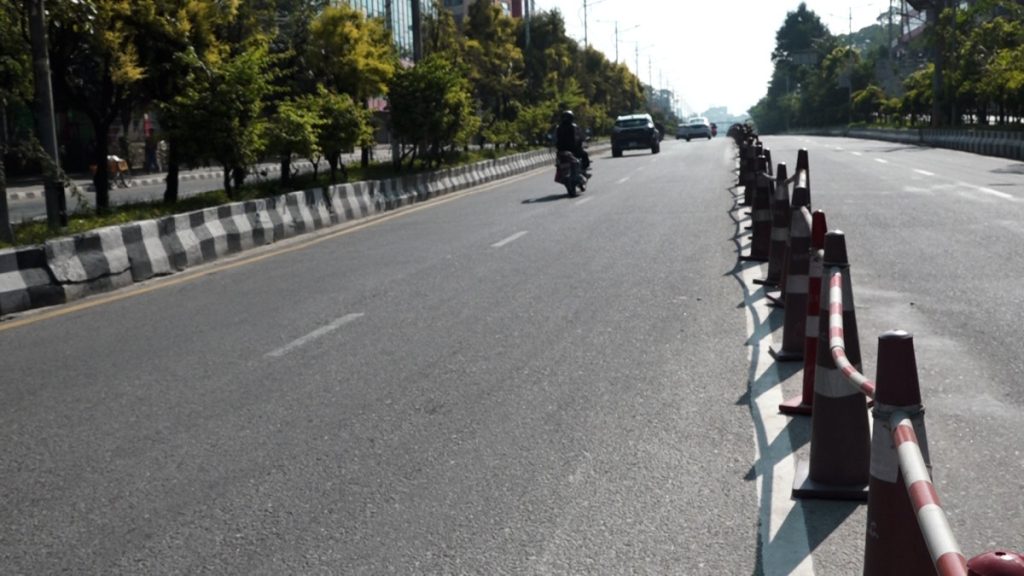 सुनसान बने काठमाडौंका सडक, दसैँ मनाउन ५ लाख ७६ हजारभन्दा बढी उपत्यकाबाहिर